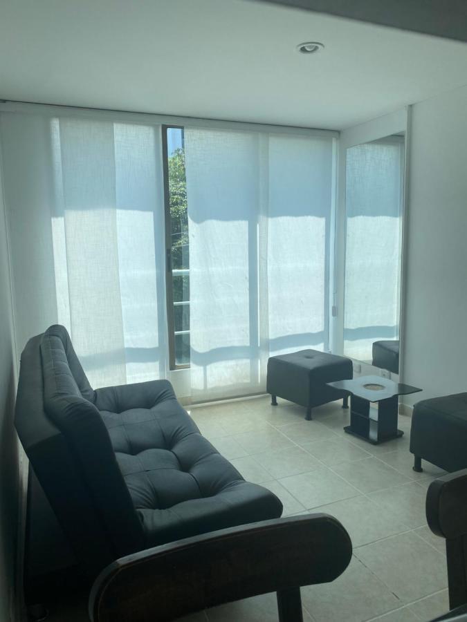 Appartamento Apartaestudio Amoblado Con Excelente Ubicacion Pereira Esterno foto