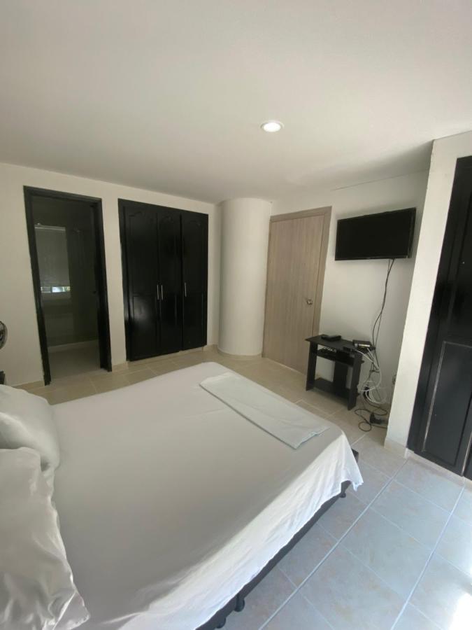 Appartamento Apartaestudio Amoblado Con Excelente Ubicacion Pereira Esterno foto