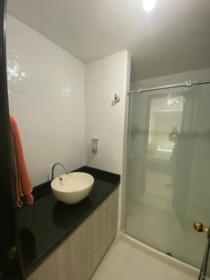 Appartamento Apartaestudio Amoblado Con Excelente Ubicacion Pereira Esterno foto